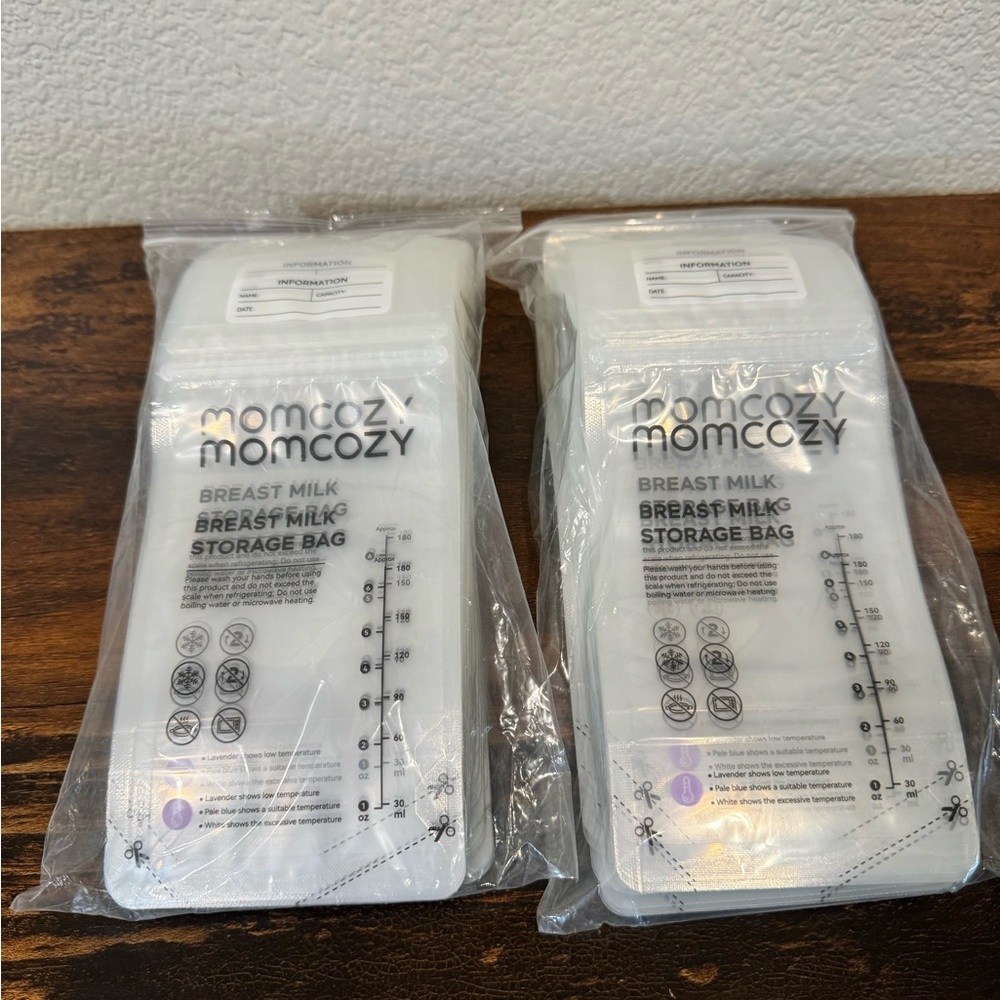Momcozy Breastmilk Storage bags